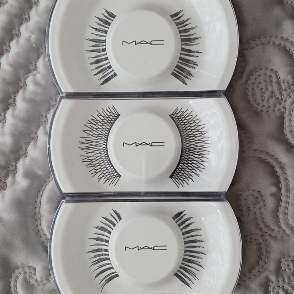 MAC Faux Lash Bundle - She's Good + She's Bad